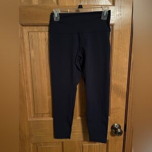 Zyia Navy High-Waisted Cropped Leggings Size 4